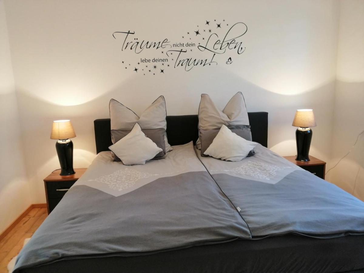 Traumzeit-Ferienwohnung Айзенах Екстериор снимка